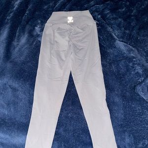 CLS sportswear leggings, size XS, color is gray
